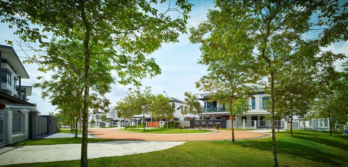 Spacious neighbourhoods ensure privacy, safety, and a more tranquil living environment.