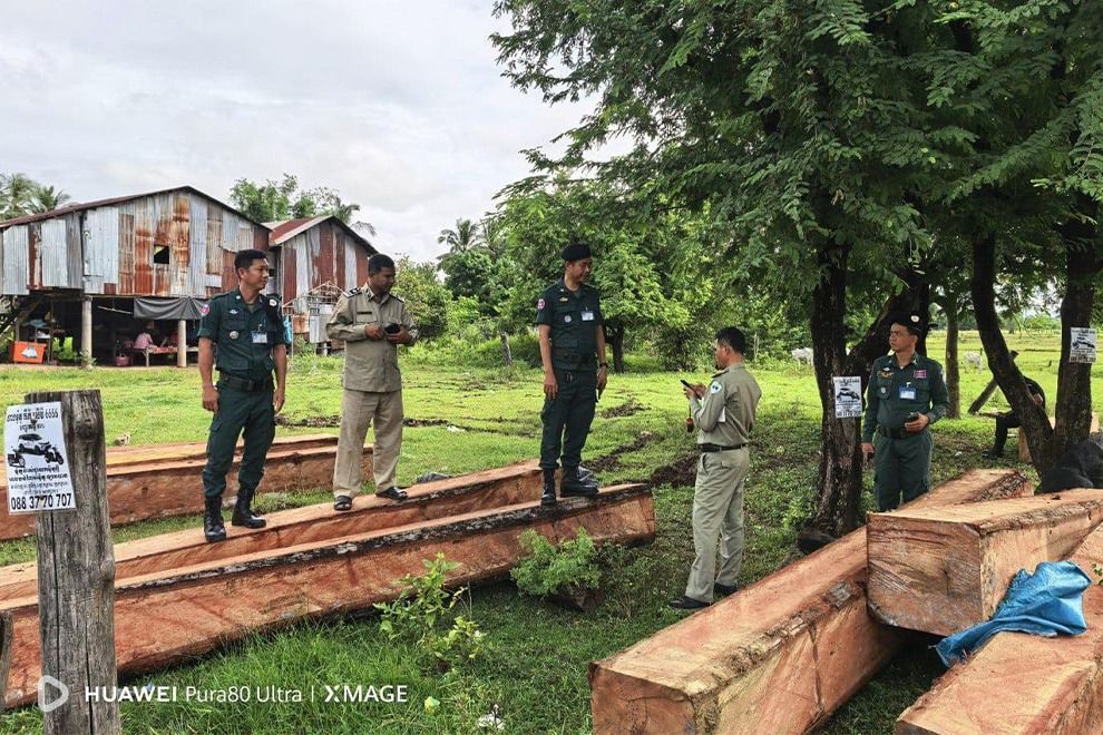 Seize Timber Cambodian authorities seize Illegal timber in Kratie, following social ...