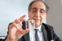 Eye implant reverses blindness from macular degeneration