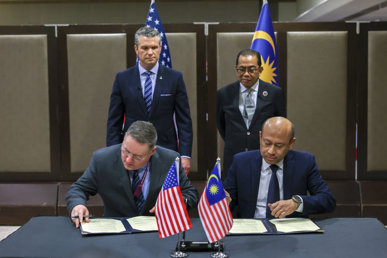 Malaysia, US sign defence MoU, renew accords following talks