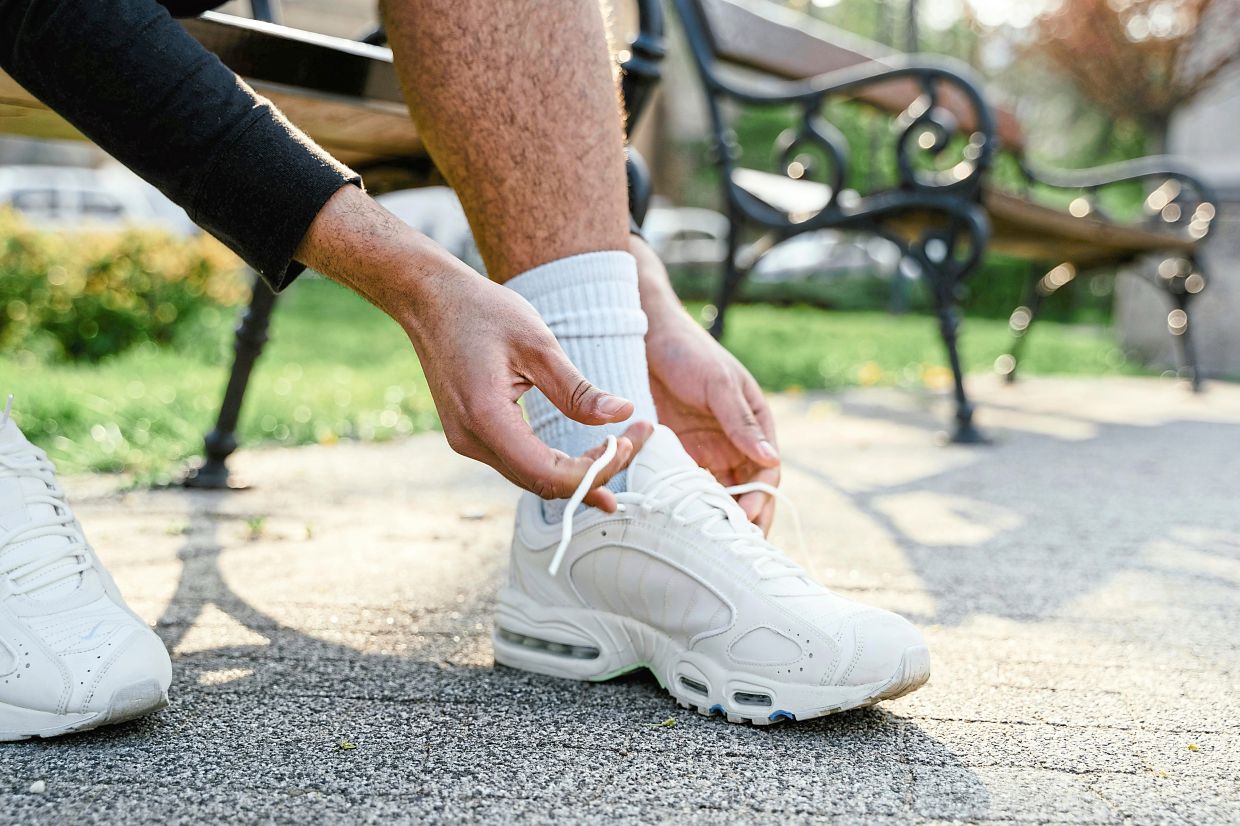 Make sure you have a good pair of walking shoes, and tie those shoelaces up properly before starting your walk. — Photos: Pexels