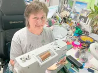 Concerned mother makes half-shoes to protect gymnast daughters' feet from injury