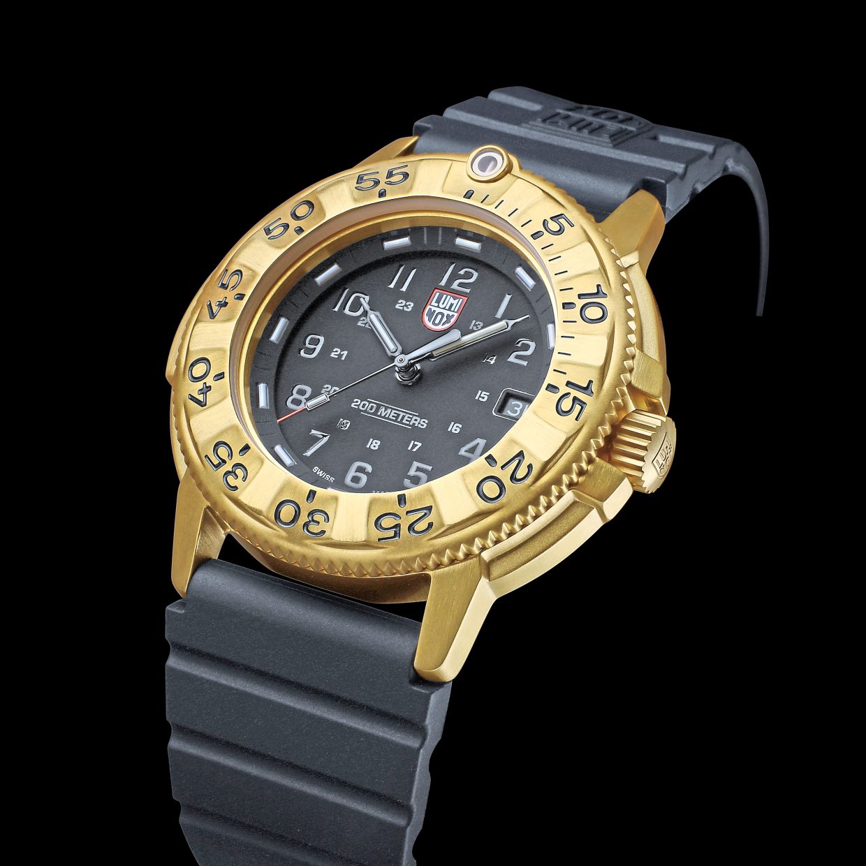Luminox Navy 3220 Series gold edition.