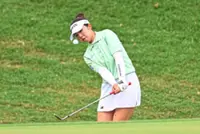 Music helps Yamashita get over tense wait as she nails title in