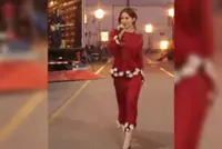 Singer Gracie Abrams wears 'baju kurung' on stage and Malaysians are loving it