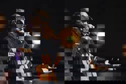 Soccer-US rapper Snoop Dogg tells Celtic to 'bring Ange back'