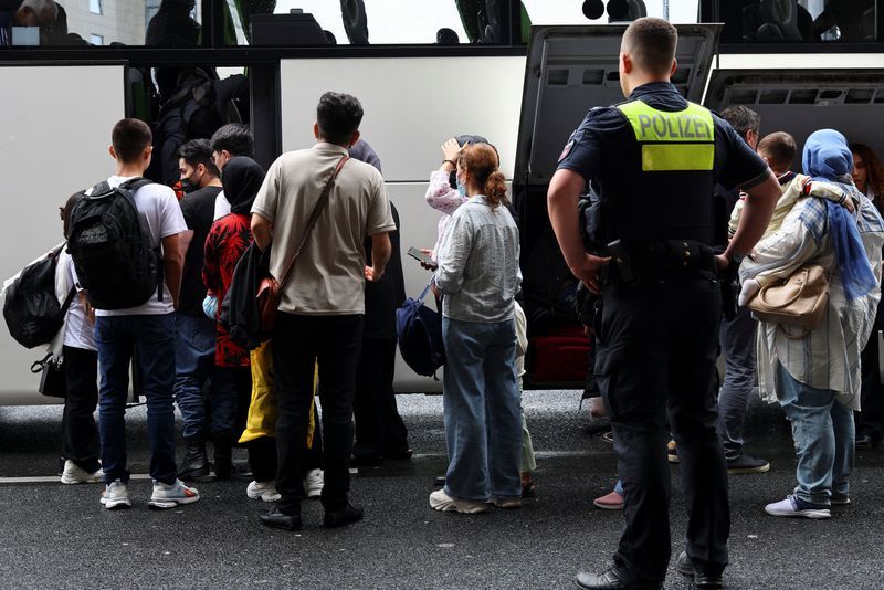 Germany offers to pay Afghans to drop relocation plans 1 3607764