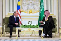 King praises Saudi govt for treating Malaysians working in the country well
