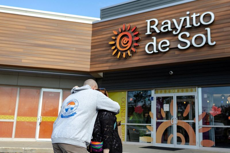 In Chicago immigration crackdown, agents raid daycare, senior living center 1 3608083