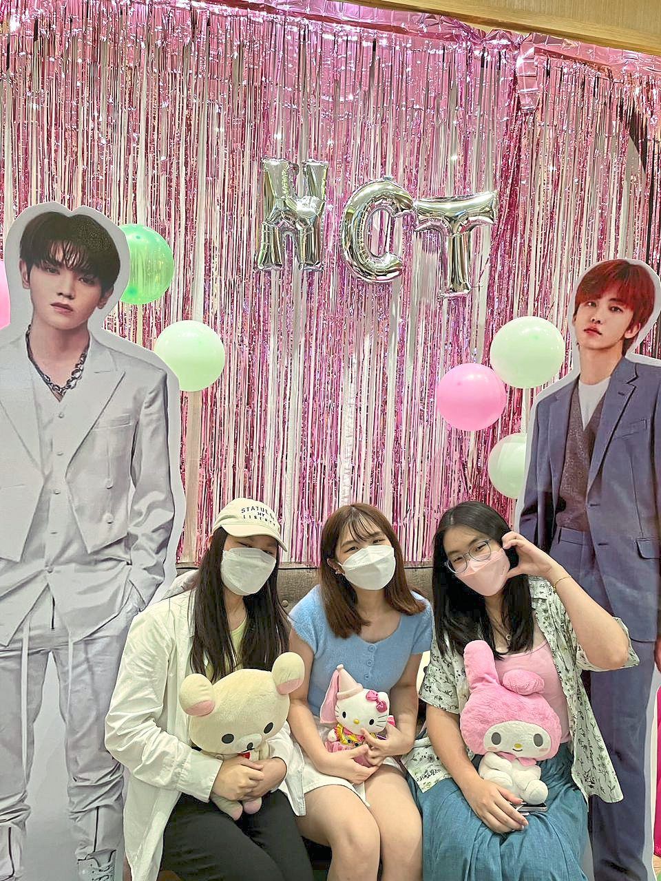 Attending cupsleeve events was one of the ways Lim (right) got closer to her online friends. — AMANDA LIM