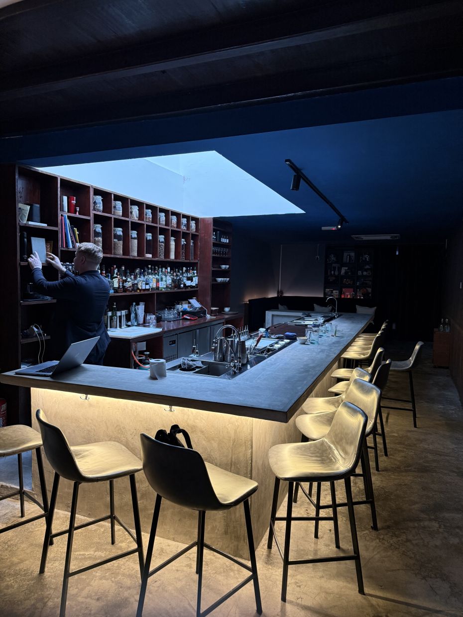 Chez Chez has come to be one of my must-visit bars in Penang.