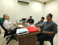 Working with community leaders to address issues in Yong Peng