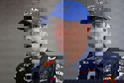 Motor racing-Verstappen ready to go all-in to close gap to McLaren