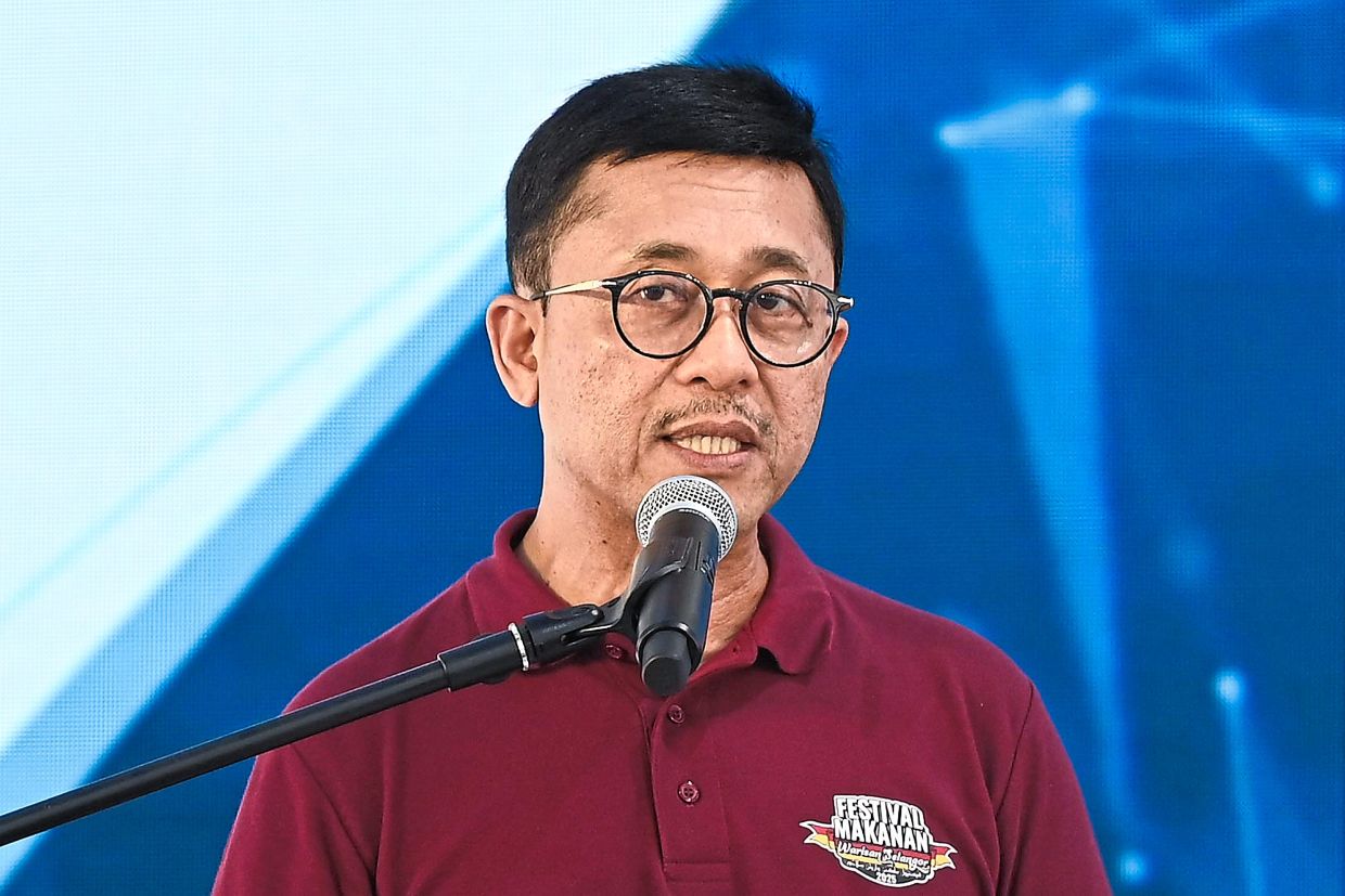 Borhan: We want to revive this Bugis delicacy so that it will be passed down and continue to be appreciated.