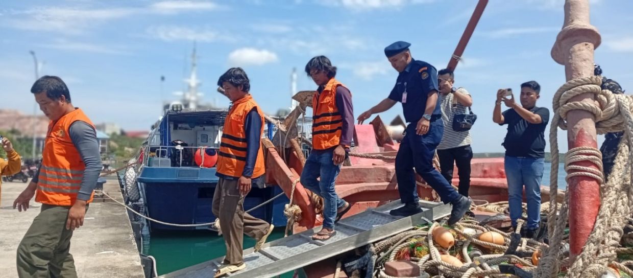 Indonesia seizes Vietnamese vessel for suspected illegal fishing