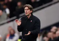 Soccer-Tottenham's Frank prepared for confident Manchester United