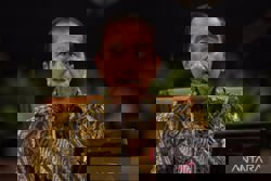 Eight named as suspects over false claims about Jokowi's degree