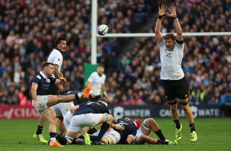 Rugby-Scotland squander golden chance to finally beat All Blacks
