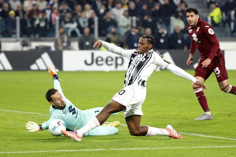 Soccer-Juventus held to scoreless home draw in Turin derby
