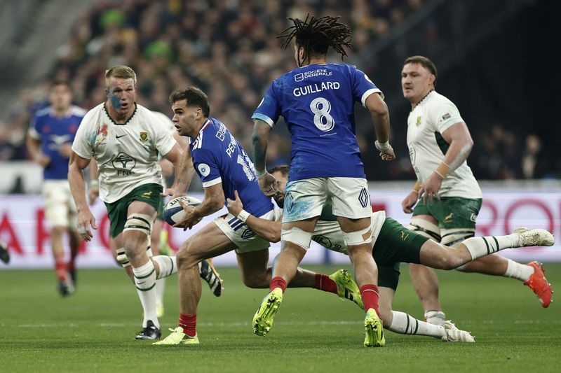 Rugby-Penaud becomes France's leading try scorer