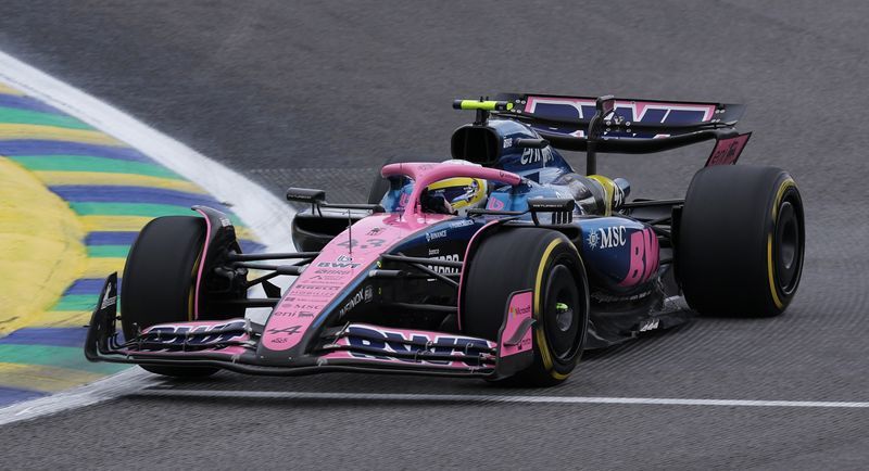 Motor racing-Colapinto draws Argentines to Brazil regardless of results