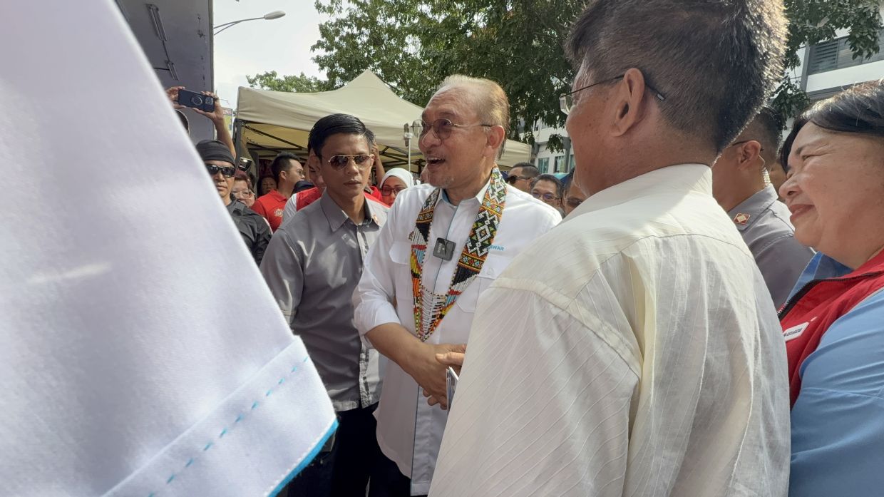 Real heroes unite Malaysians beyond race and religion, says Anwar 1 3613007