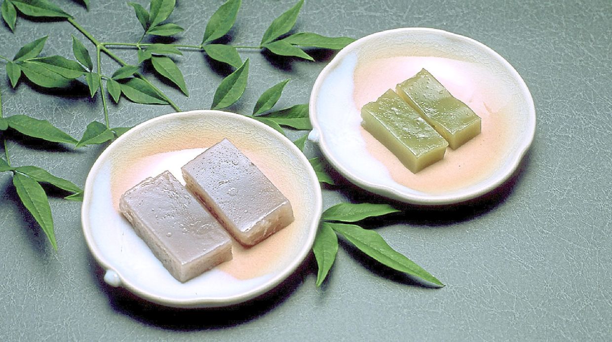 Uiro in Yamaguchi, Chugoku is made with warabi starch instead of rice flour. — Yamaguchi City Tourism