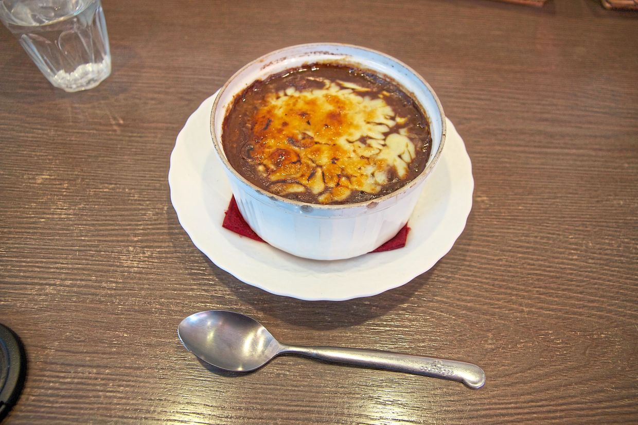 Yaki curry originated in Mojiko, Kyushu. — HIROSHI ISHII/Wikimedia Commons