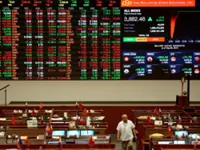 Emerging Market - Singapore, Philippine shares fall  but Asian stocks rise on hopes US shutdown may end soon