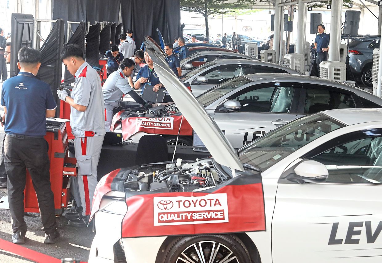 Participants taking part in the General Service Technician Maintenance and Repair category in the Toyota Skills Contest held in Shah Alam. 