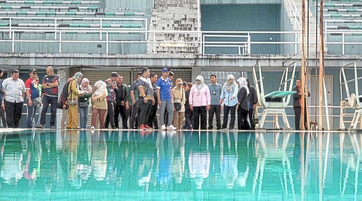 Maimunah visiting the KL complex in January to assess conditions. — Courtesy of DBKL