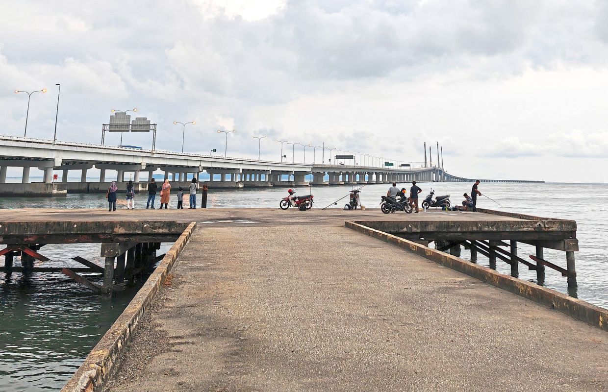 This pier in Batu Maung beside the second Penang bridge was initially planned to have water taxi services a few years ago. — Filepic