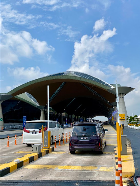 Upon arriving at KLIA, drivers are now greeted by digital entry barriers equipped with number plate recognition cameras.