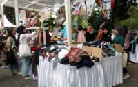 Batam authorities arrest 25 over alleged illegal import of used clothes