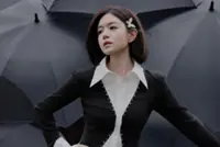 Actress Michelle Chen recalls pregnancy struggles & insecurity with stretch marks