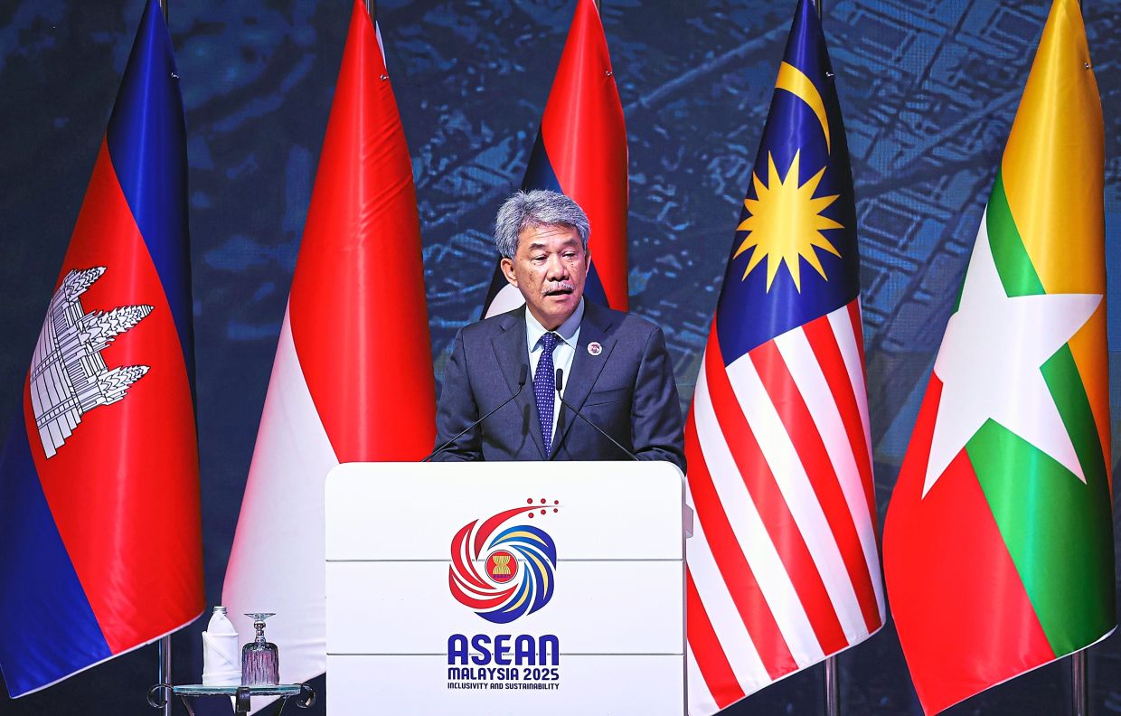 Mohamad Hasan said that Malaysia will continue to lend its full support towards strengthening and advancing the Asean community.