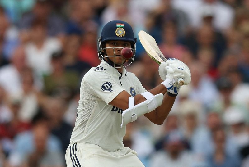 Cricket-India bank on old recipe of spin and first-innings heft against S Africa