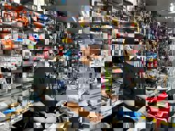 Fearful of Trump's raids, some Hispanic shoppers turn to safety of online buying