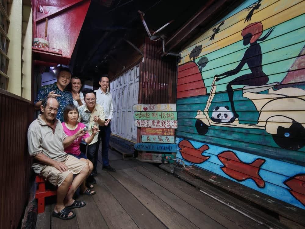 Chew Jetty house owner to submit application to keep panda mural on wall 1 3621612