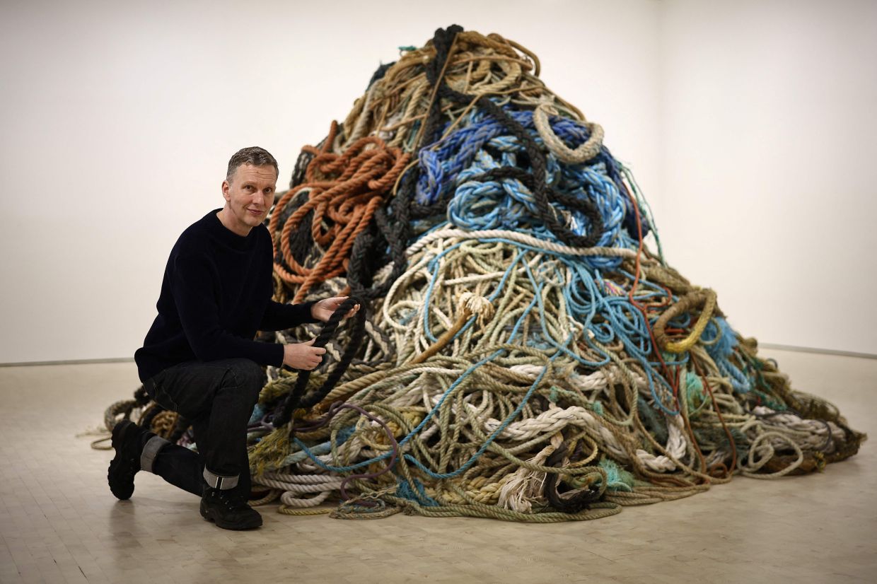 The Rope Artist British artist turns 'money for old rope' into £1mil art exhibition ...