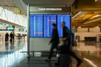 US freezes flight cuts at 6% as shutdown ending