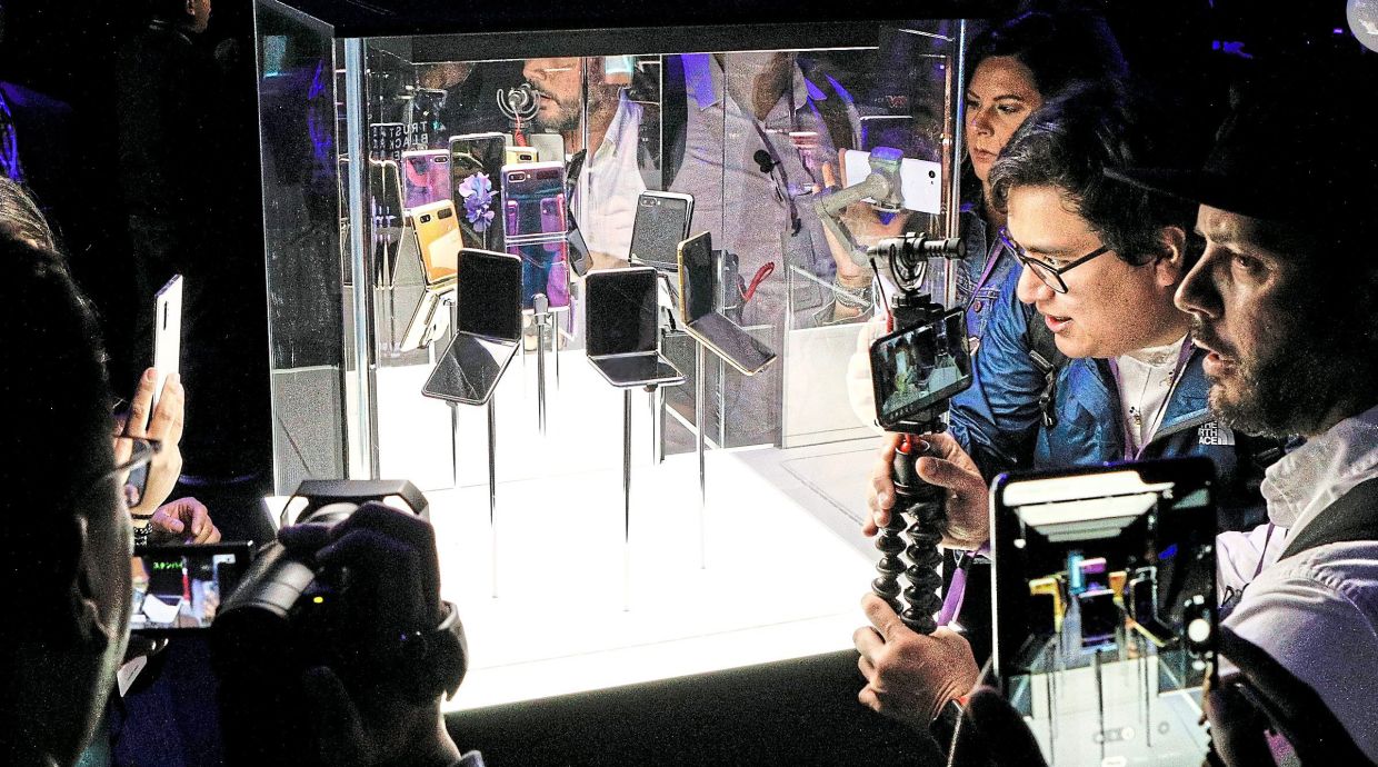 COP30: Gen Z can’t save the planet while doomscrolling it dry 1 3624248