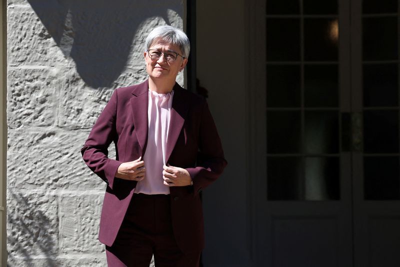 Australian foreign minister says US removal of beef tariffs a 'good thing' 1 3624479