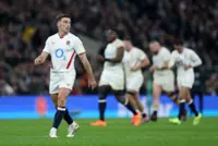 Rugby-Ford steers brilliant England to emphatic win over New Zealand
