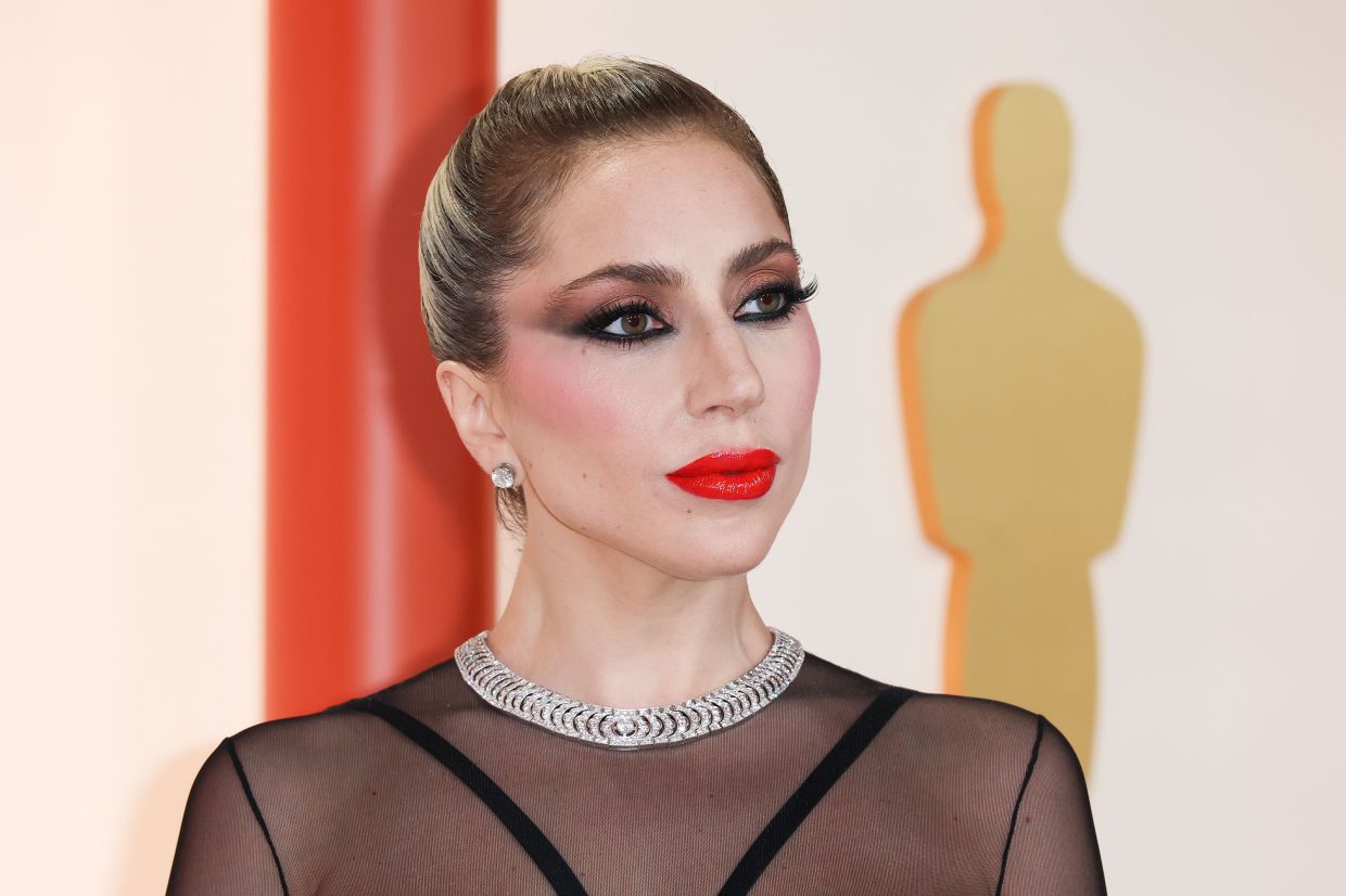 Lady Gaga says psychotic break, not fibromyalgia, led to tour cancellations