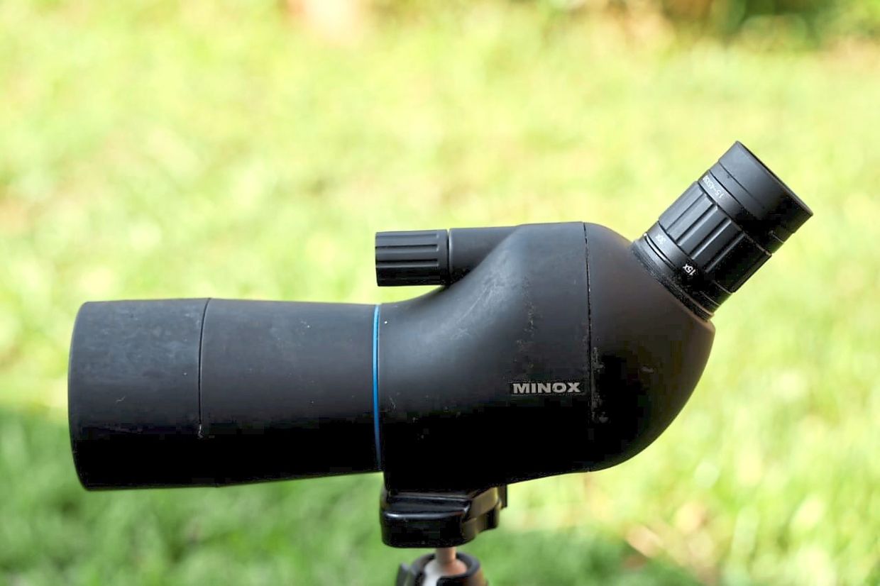 A field scope offers great clarity for targets placed at long distances.