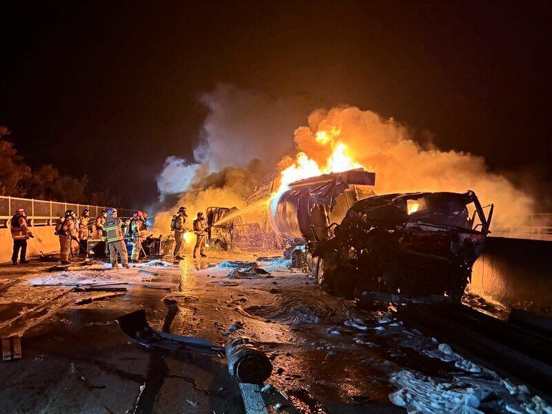 Two killed in massive 13-vehicle pile-up | The Star