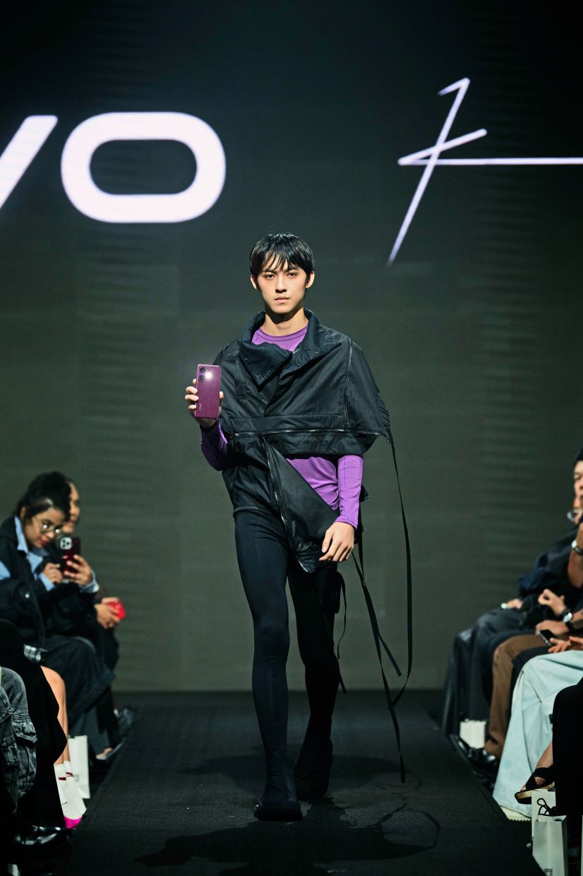 Runway looks can be inspired by mobile phones, like in the case of Kit Woo. Photo: Kuala Lumpur Fashion Week