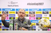 Cklamovski stays grounded as he zeroes in on qualifiers 