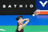 To fight on or quit? 